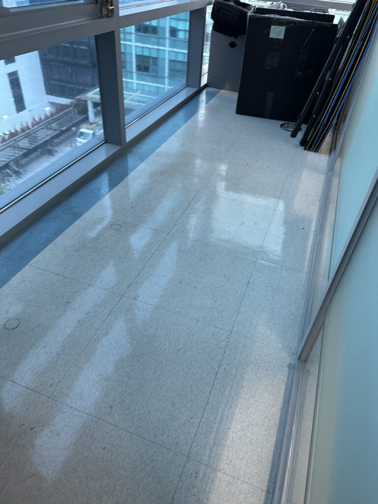 강릉 사무실청소 베란다