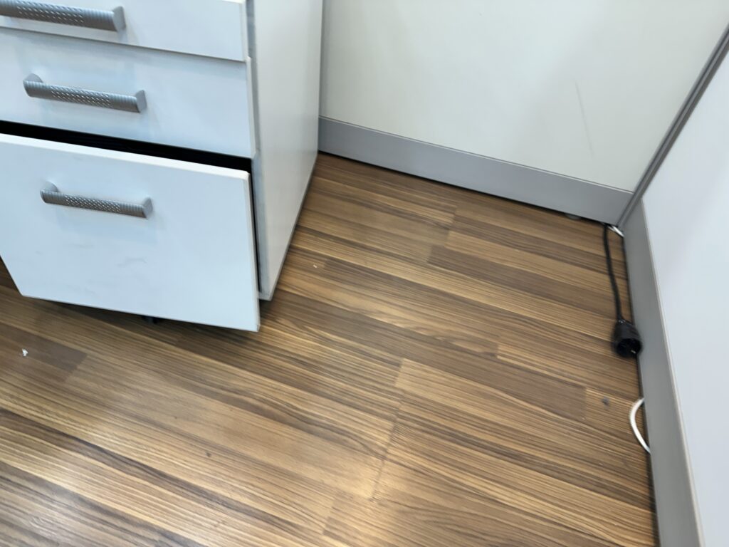 평택 사무실청소 책상