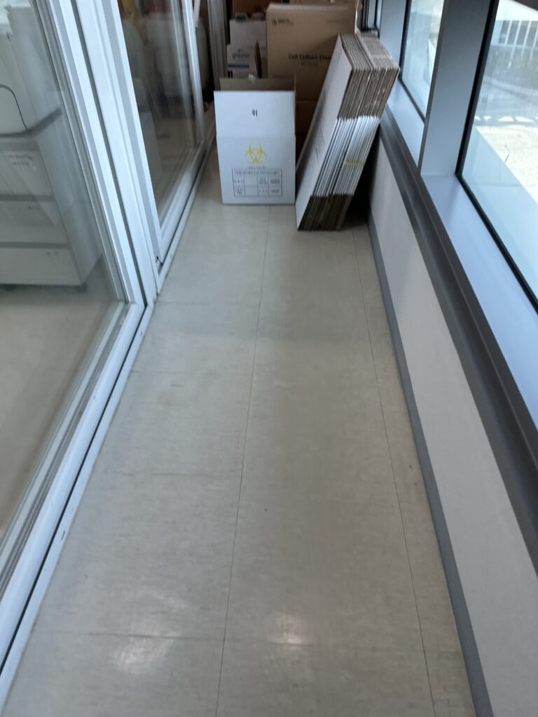 화성 사무실청소 베란다