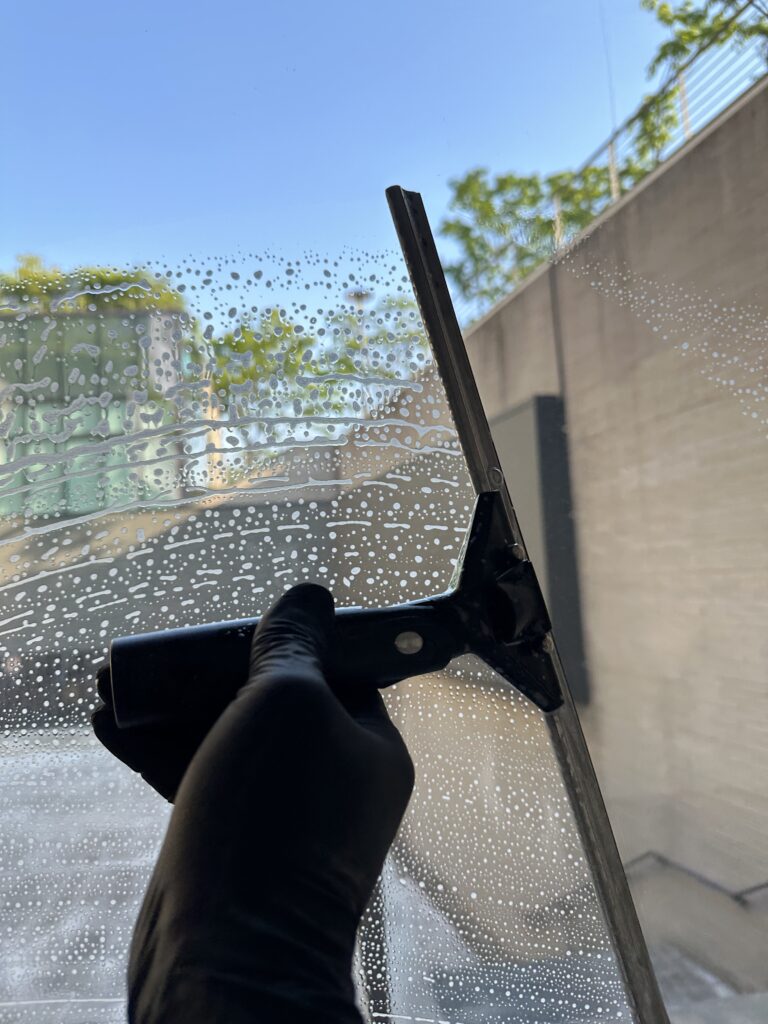 당진 사무실청소 유리창