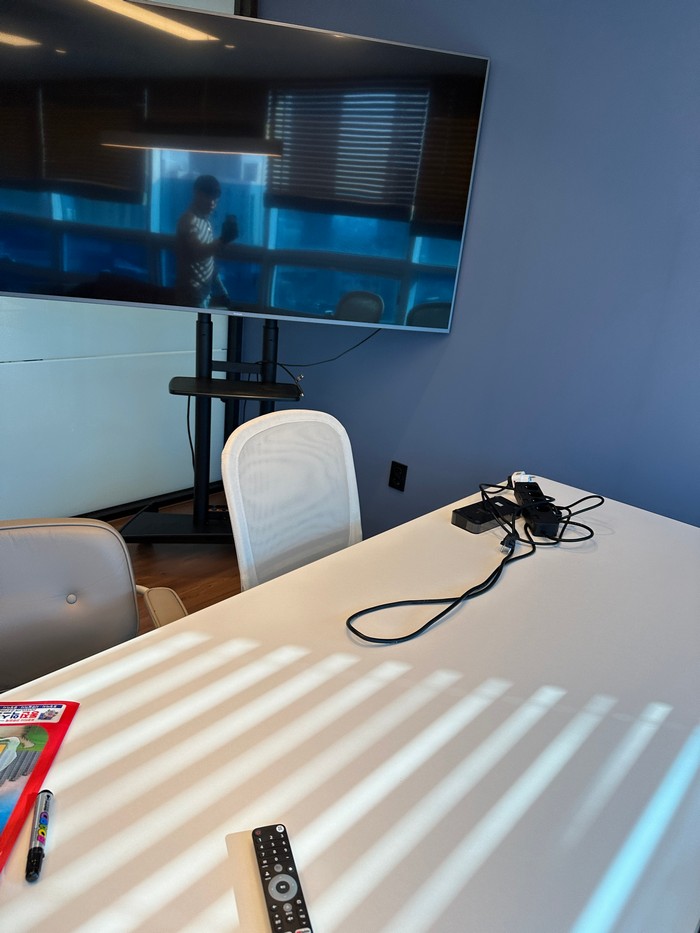 신사 사무실청소 회의실