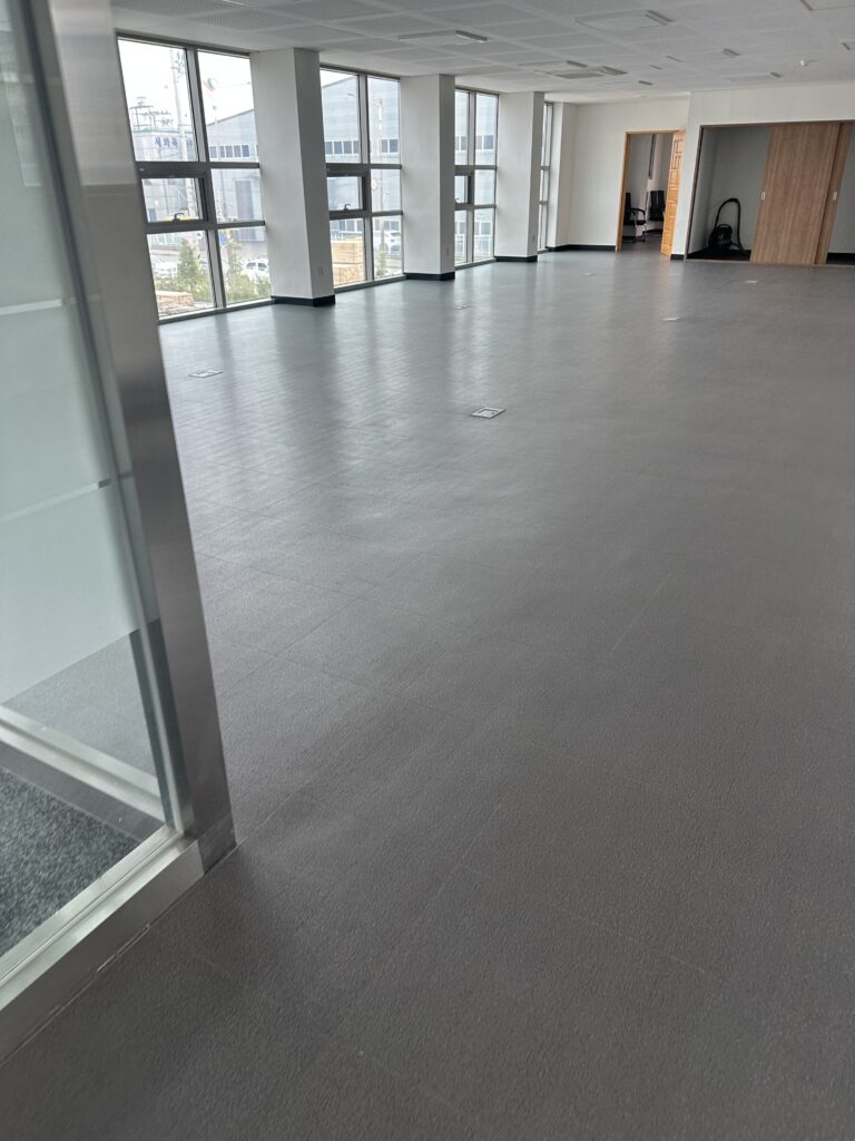 교대 사무실청소 바닥