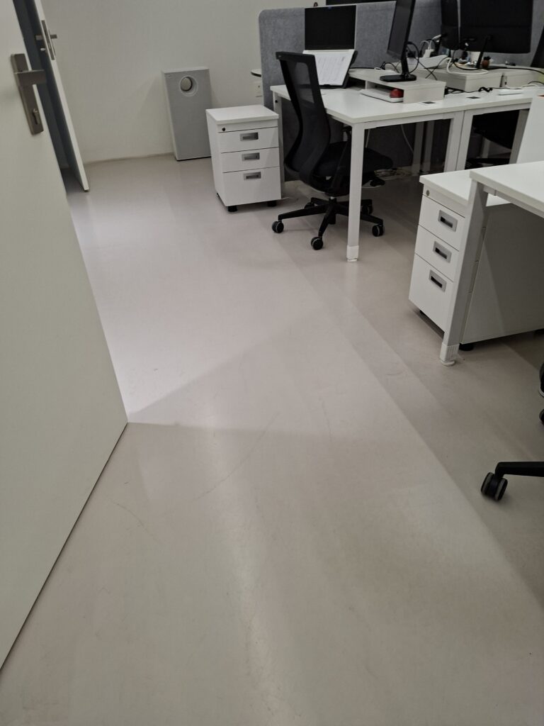 안성 사무실청소 사무실내부