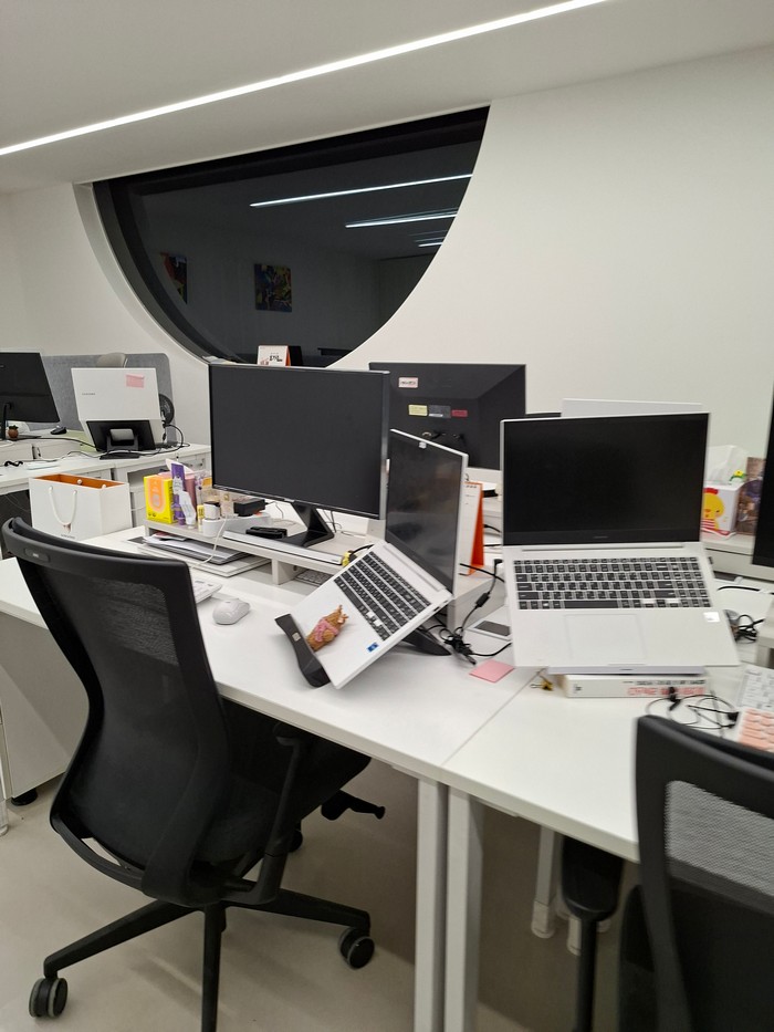 서초 사무실청소 사무실내부