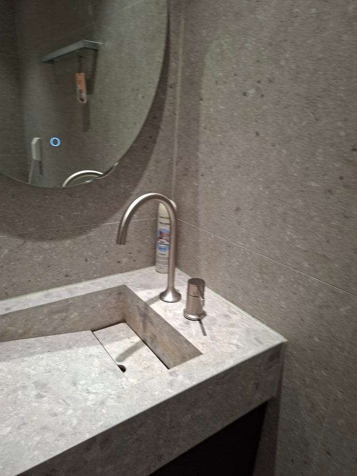 논현 사무실청소 화장실