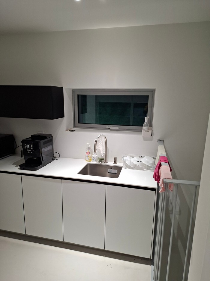 논현 사무실청소 탕비실