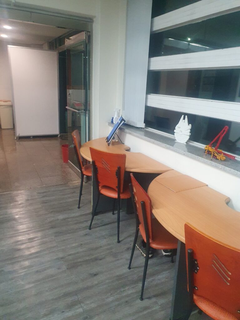 고양 사무실청소 사무실내부