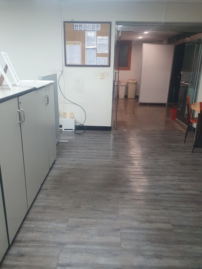 홍대 사무실청소 바닥