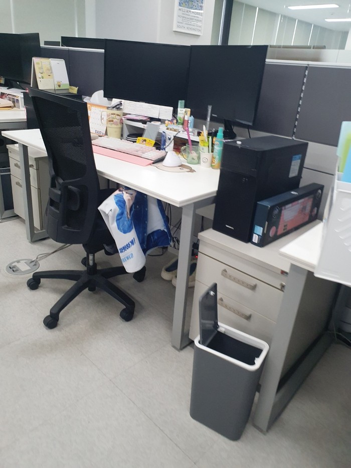 논현 사무실청소 사무실내부