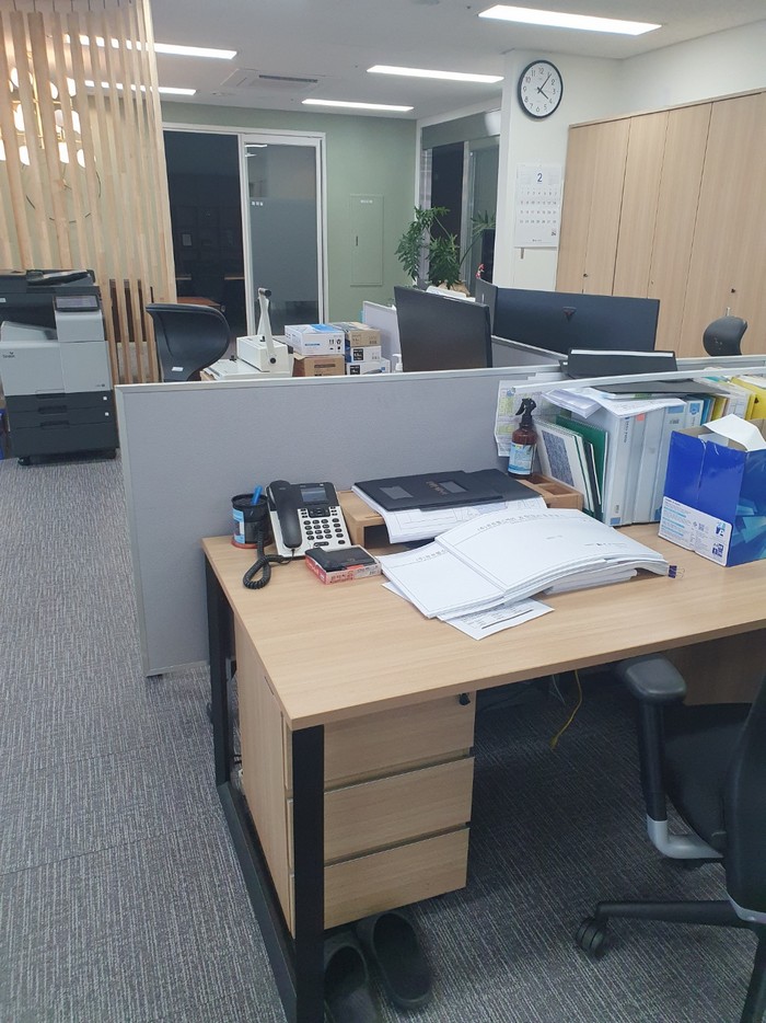 군산 사무실청소 사무실내부