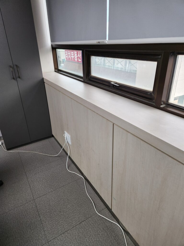 구리 사무실청소 유리창