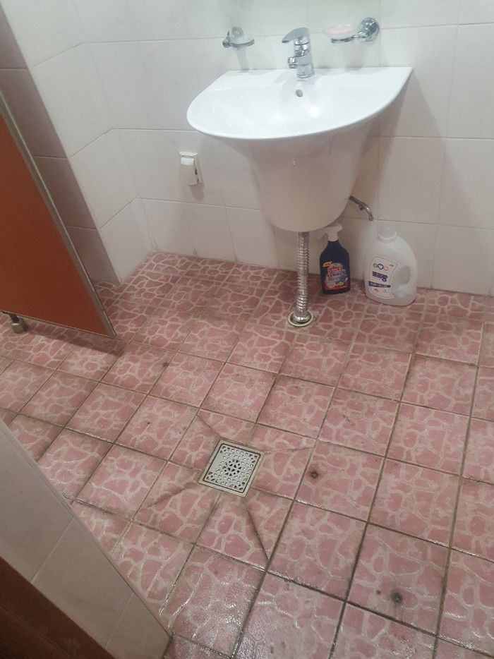 청소전 화장실