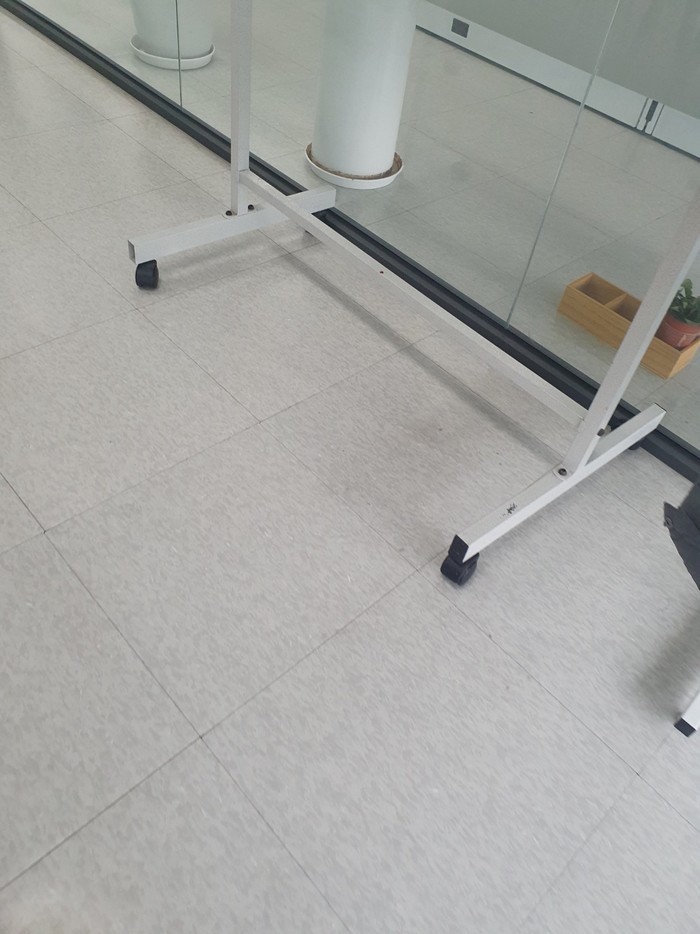 데코타일 바닥상태
