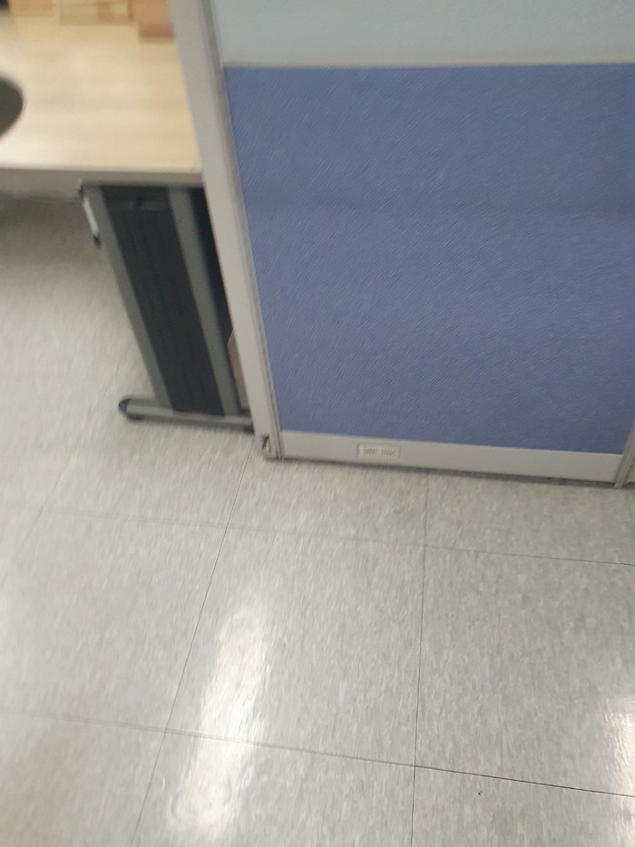 데코타일 바닥